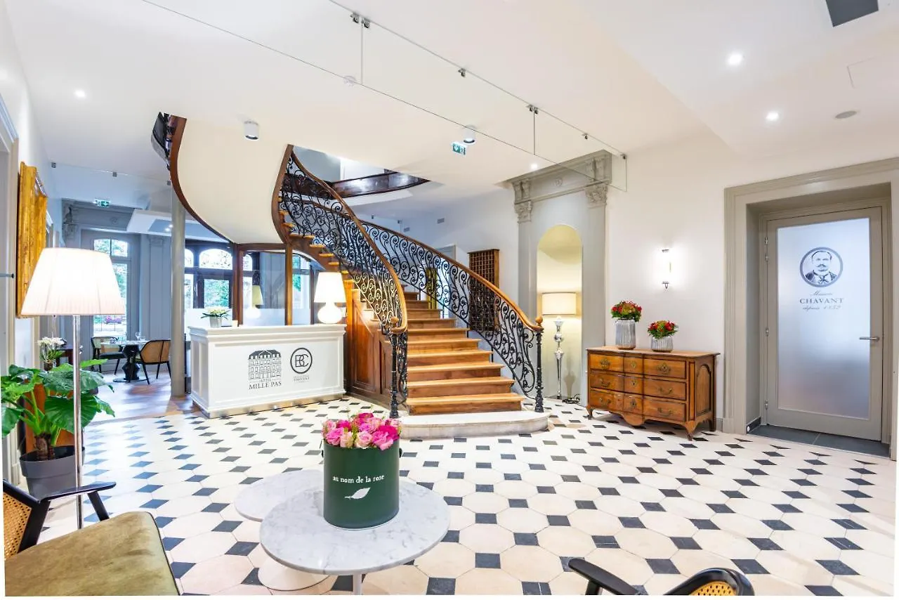 Hôtel Mille Pas Voiron Hotel