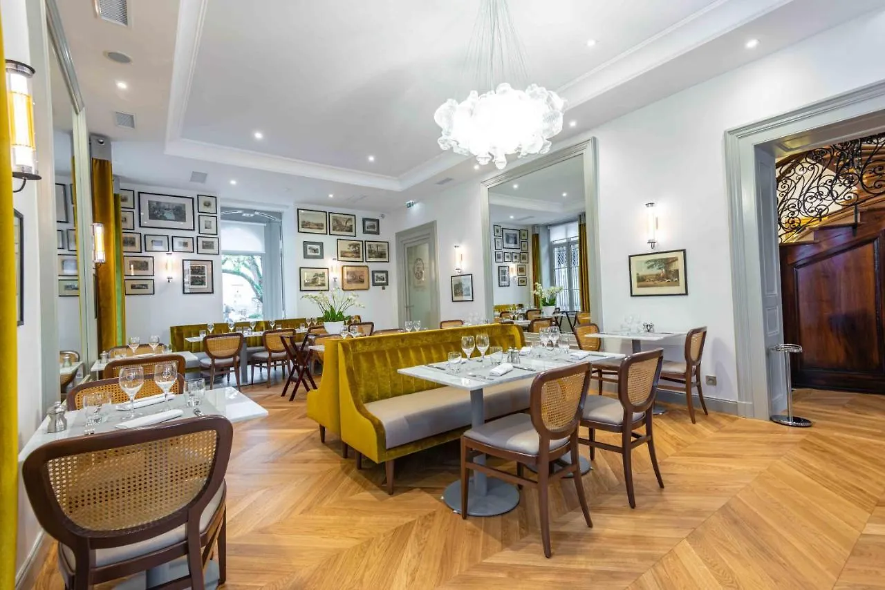 **** Hotel Hôtel Mille Pas Voiron France