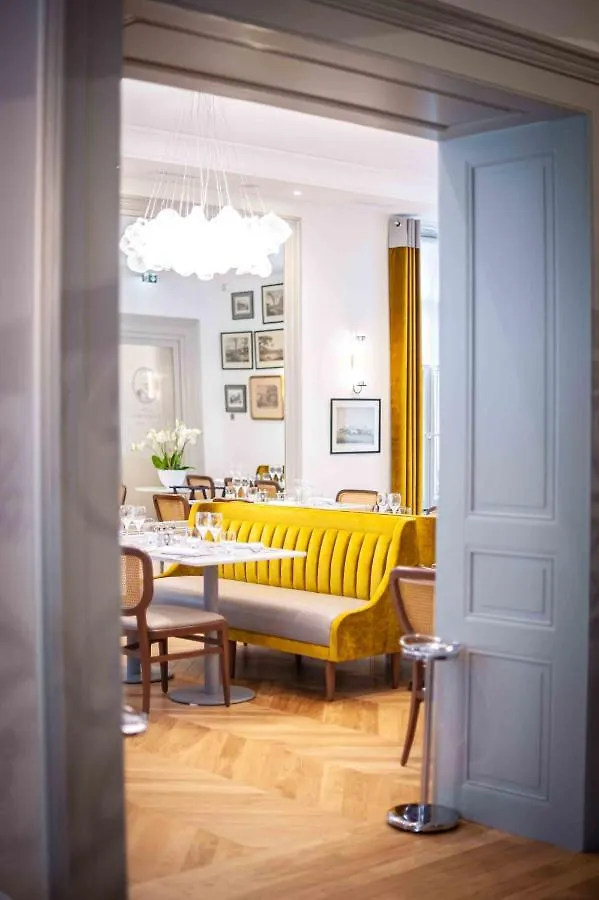 Hôtel Mille Pas Voiron 4*,  France