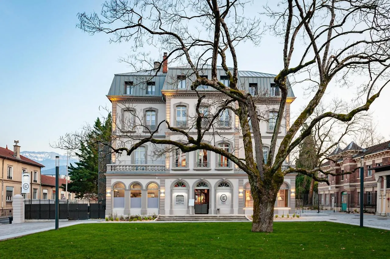 Hôtel Mille Pas Voiron Hotel