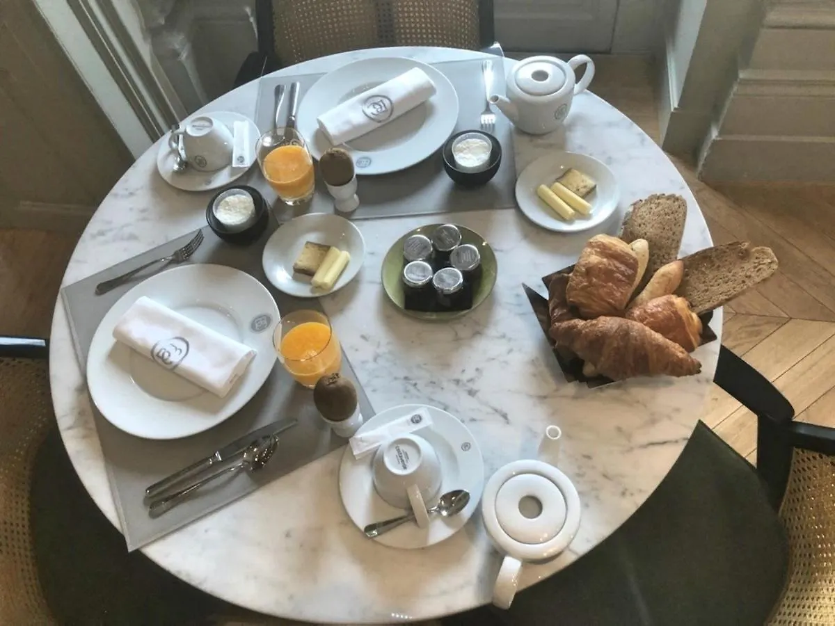 Hôtel Mille Pas Voiron Hotel