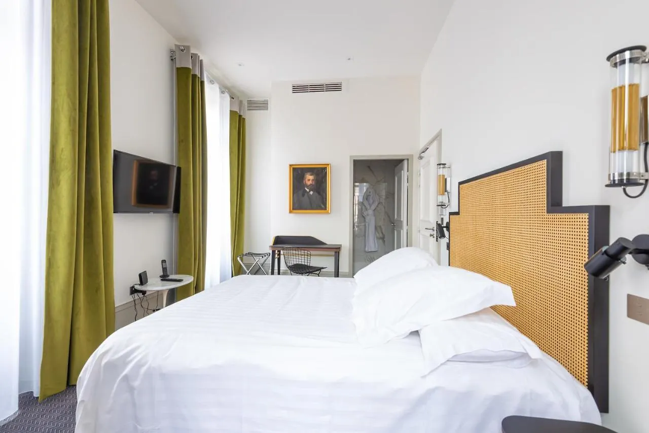 **** Hotel Hôtel Mille Pas Voiron France