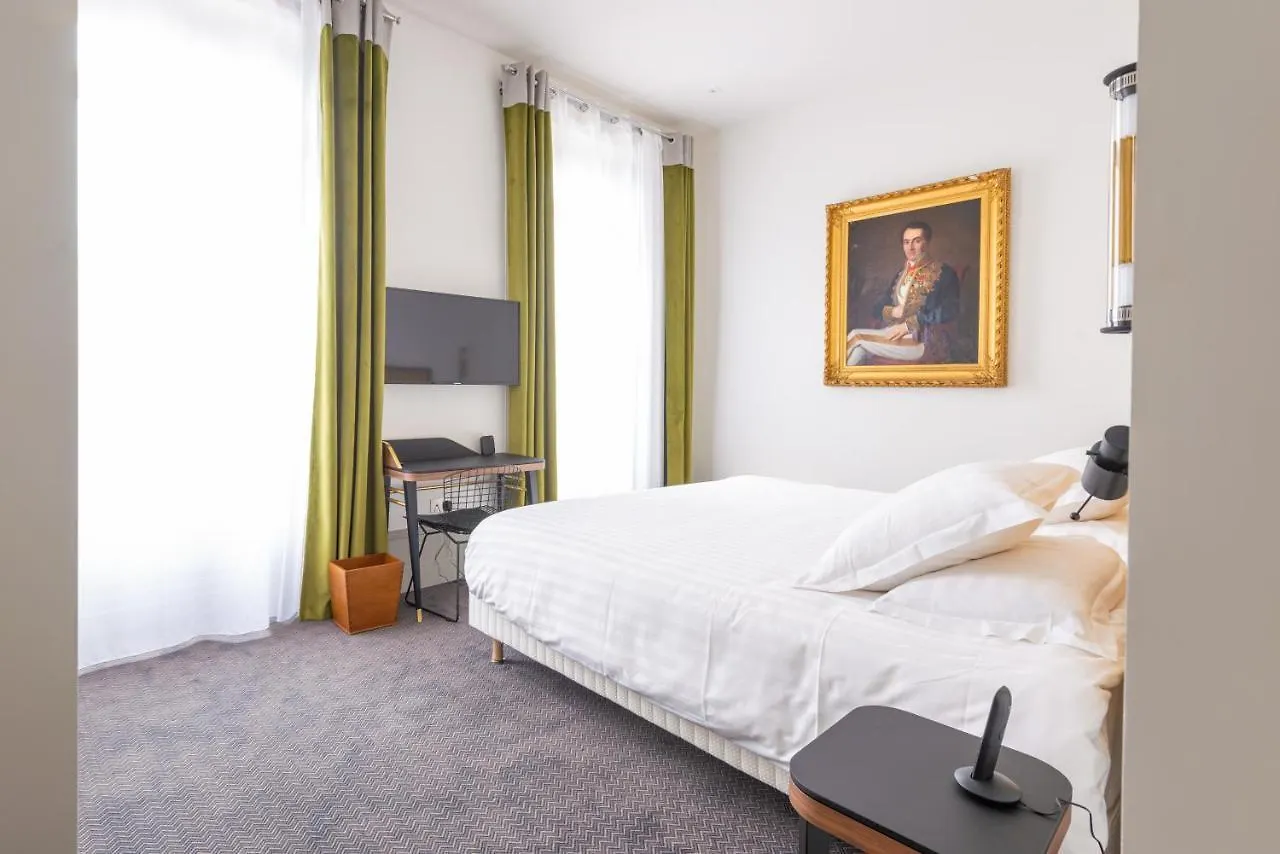 Hôtel Mille Pas Voiron 4*,